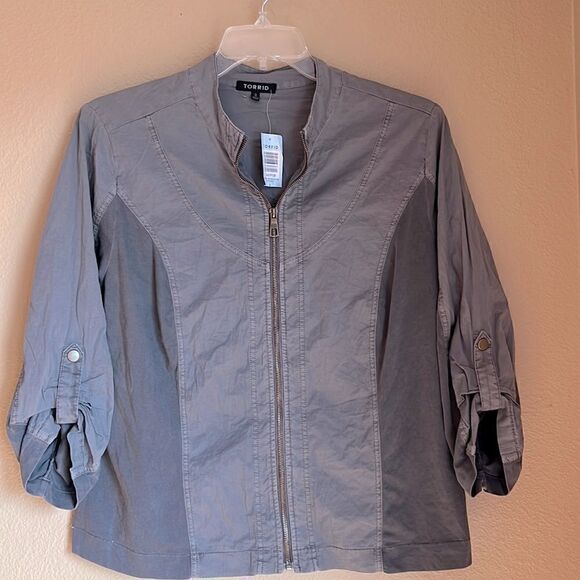 Torrid zip front light jacket 2X - Picture 1 of 9